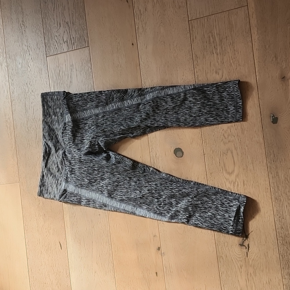 Vimmia Cropped Gray Leggings XL